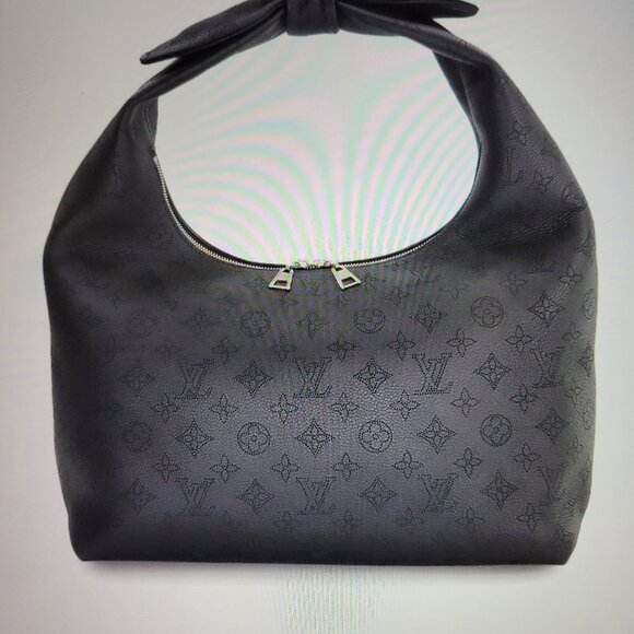 Louis Vuitton Why Knot MM Noir - Picture 1 of 16